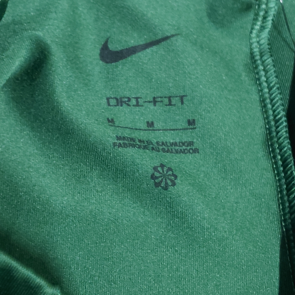 Nike Green Dri-FIT Athletic .(#B26) - Picture 3 of 6